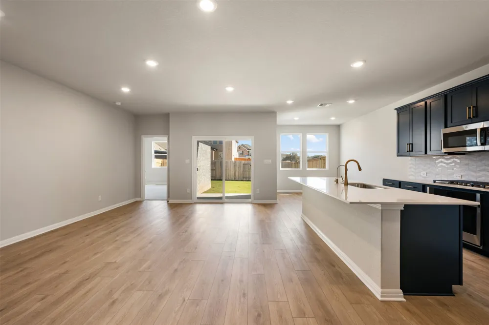 126 Arlington Park Loop Hutto, TX 78634