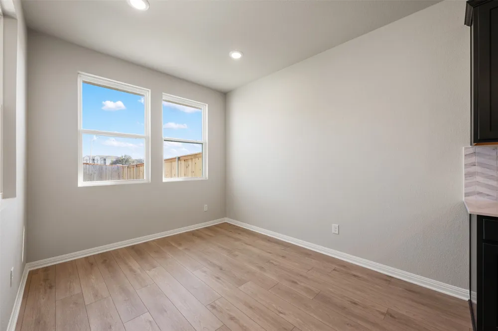 126 Arlington Park Loop Hutto, TX 78634