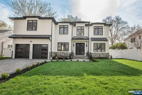 722 Erie Road