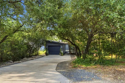 18406 Roundrock Road