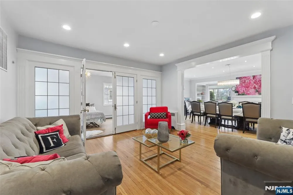 86 Crescent Avenue Passaic, NJ 07055