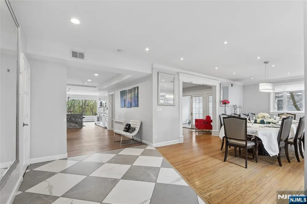 86 Crescent Avenue Passaic, NJ 07055