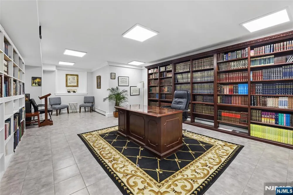 86 Crescent Avenue Passaic, NJ 07055