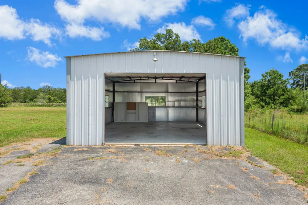 255 Rosanky Cattle Co Road Rosanky, TX 78953