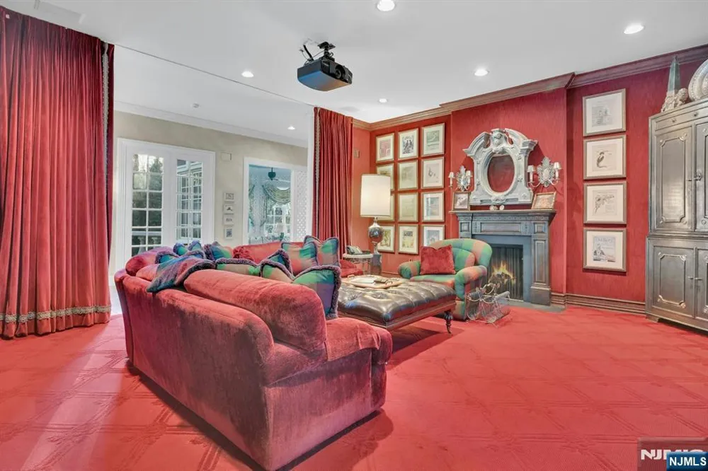 86 Fox Hedge Road Saddle River, NJ 07458
