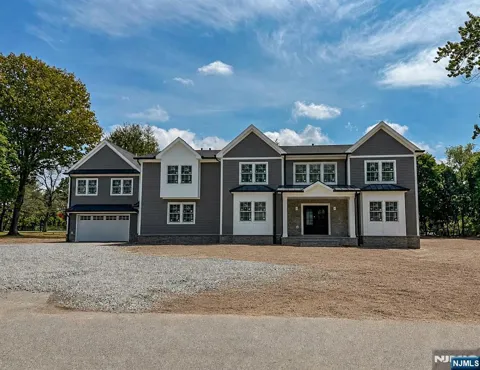 53 Feldman Court