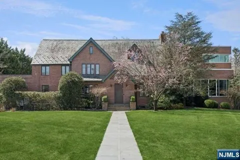 532 Winthrop Road