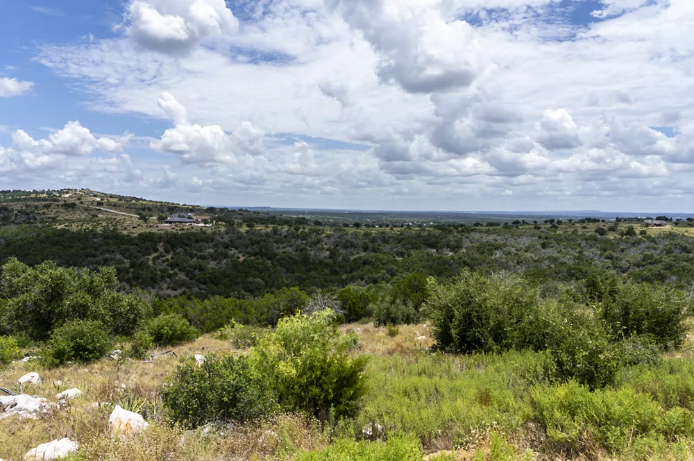 184 Whiterock Trail Kingsland, TX 78639