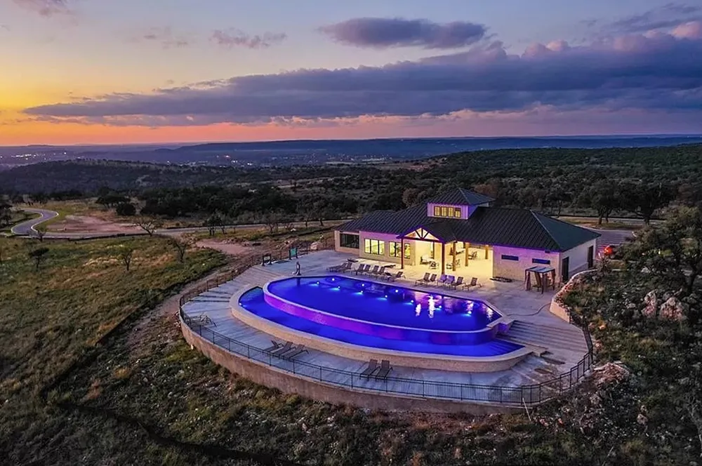 184 Whiterock Trail Kingsland, TX 78639