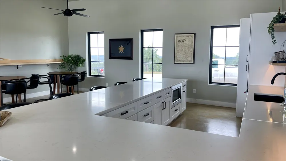 184 Whiterock Trail Kingsland, TX 78639