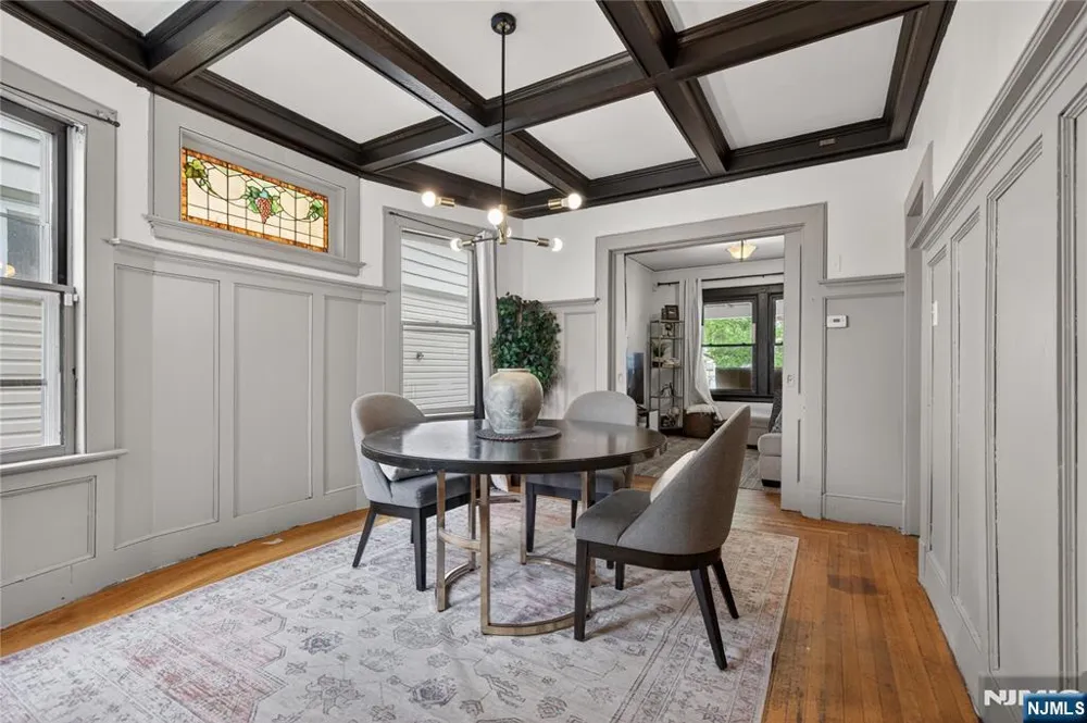 52 Clifford Street East Orange, NJ 07018