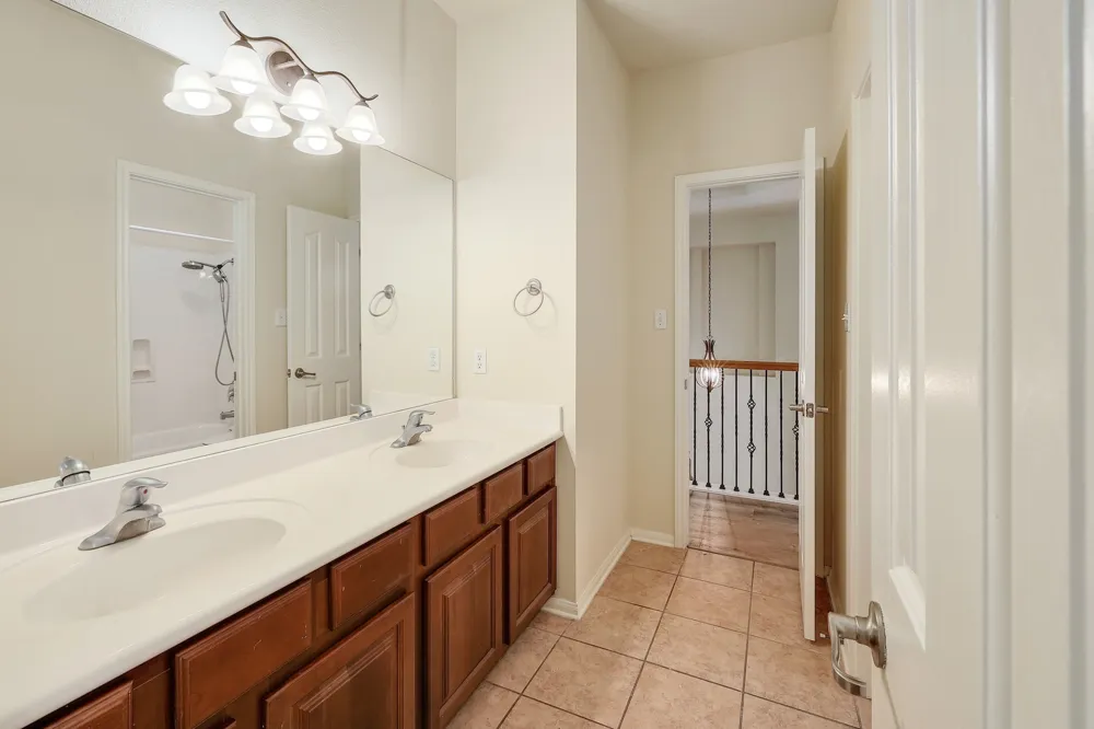 11904 Quassia Drive Austin, TX 78739