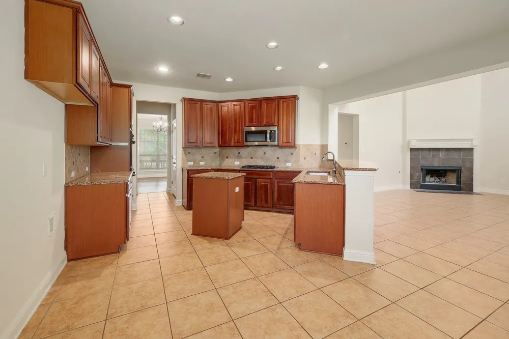 11904 Quassia Drive Austin, TX 78739