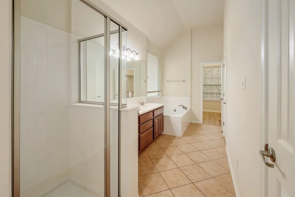 11904 Quassia Drive Austin, TX 78739