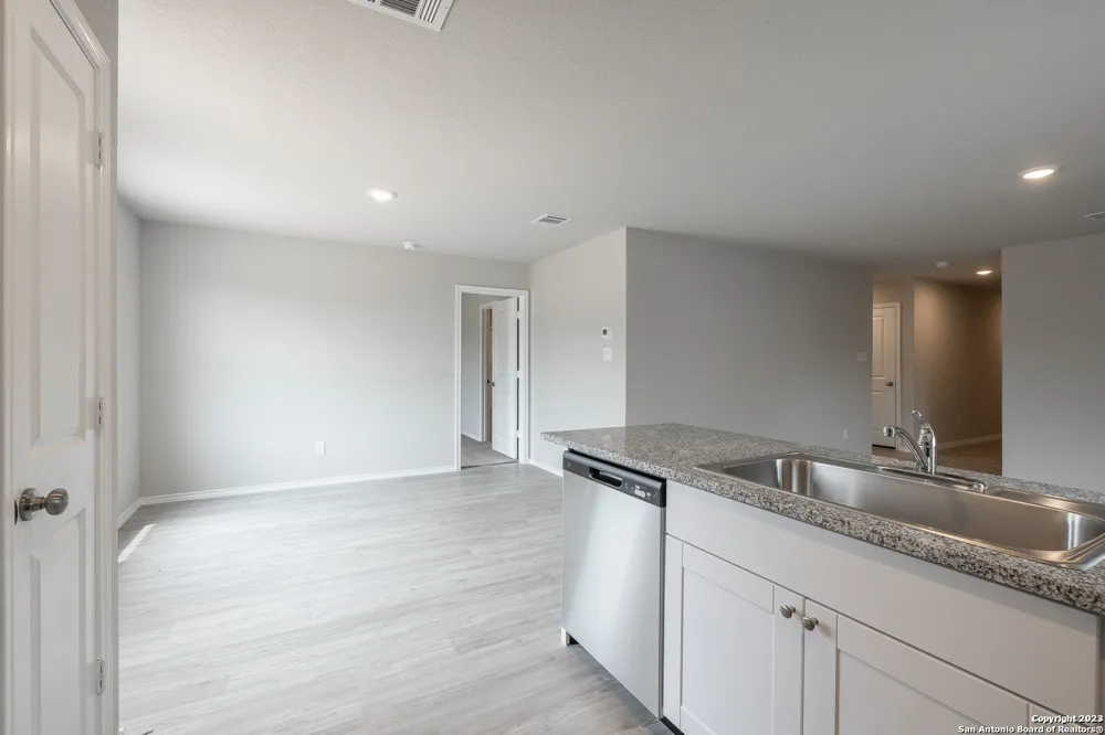 2614 PECHORA PIPIT New Braunfels, TX 78130