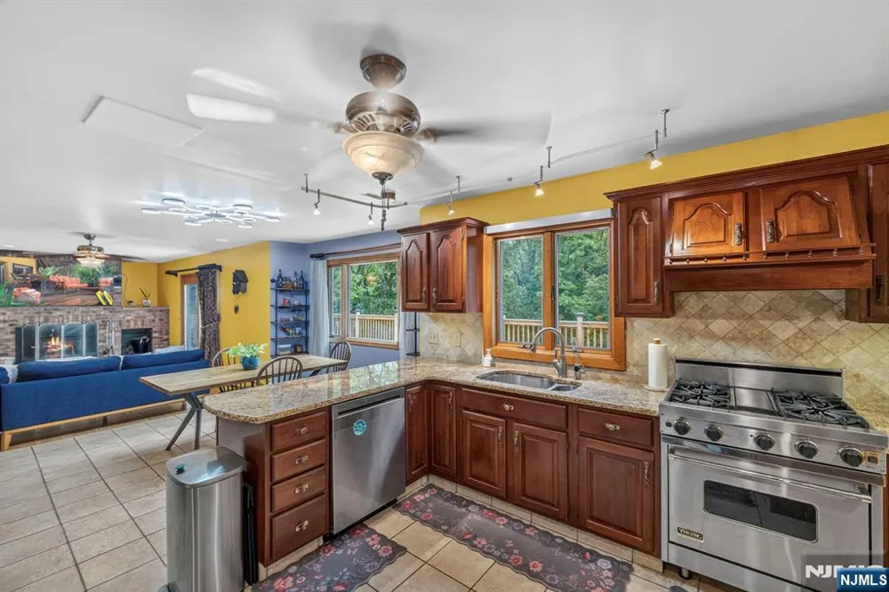 5110 Berkshire Valley Road Jefferson Township, NJ 07438