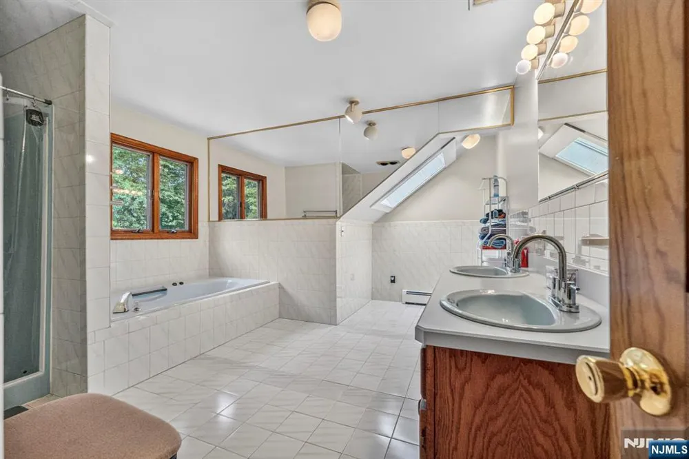 5110 Berkshire Valley Road Jefferson Township, NJ 07438