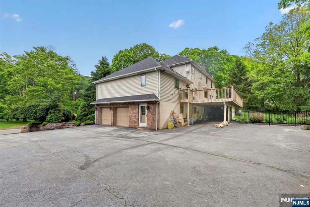 5110 Berkshire Valley Road Jefferson Township, NJ 07438