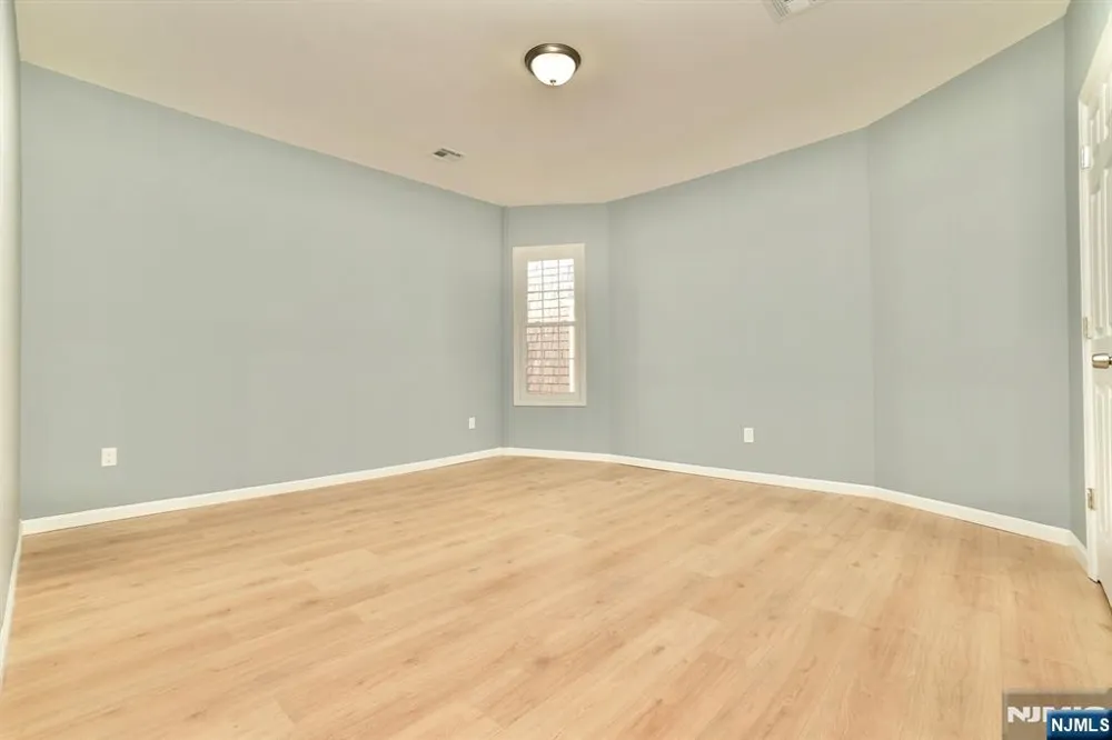678 Highland Avenue Newark, NJ 07104