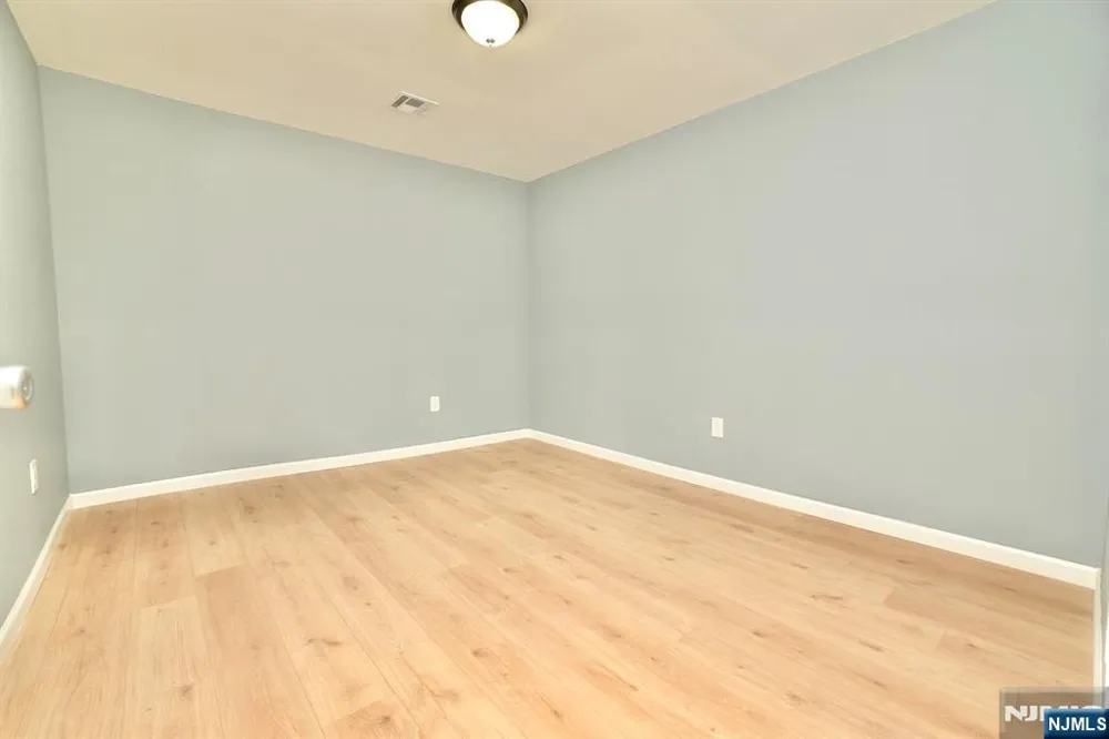 678 Highland Avenue Newark, NJ 07104