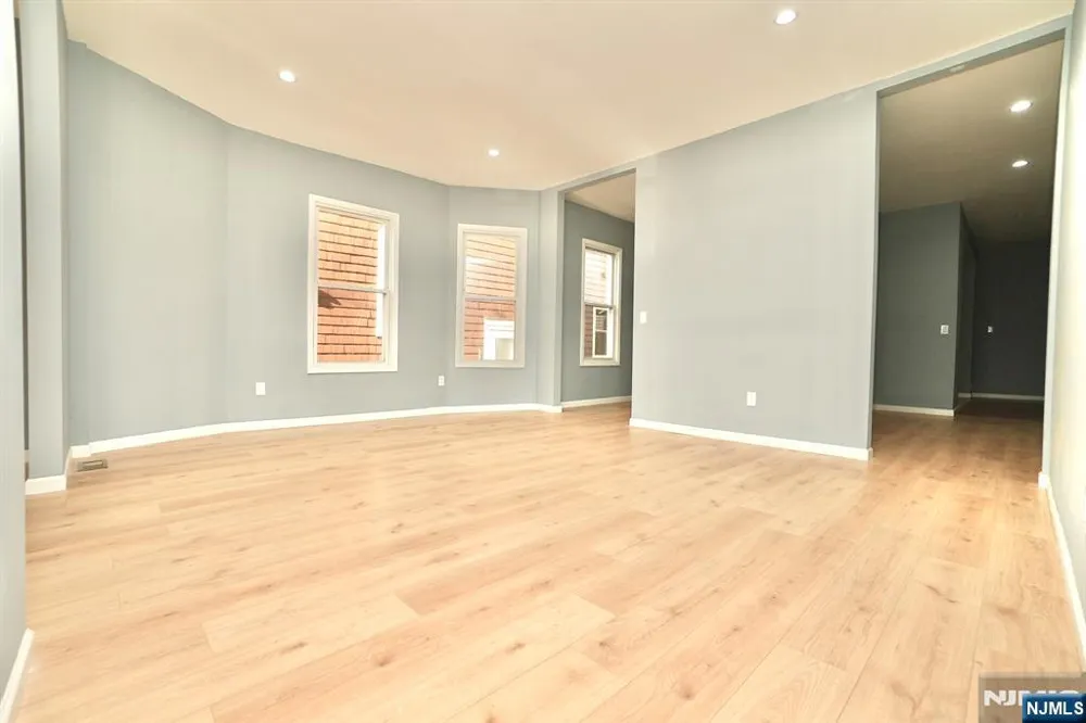 678 Highland Avenue Newark, NJ 07104