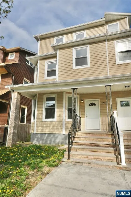 678 Highland Avenue Newark, NJ 07104