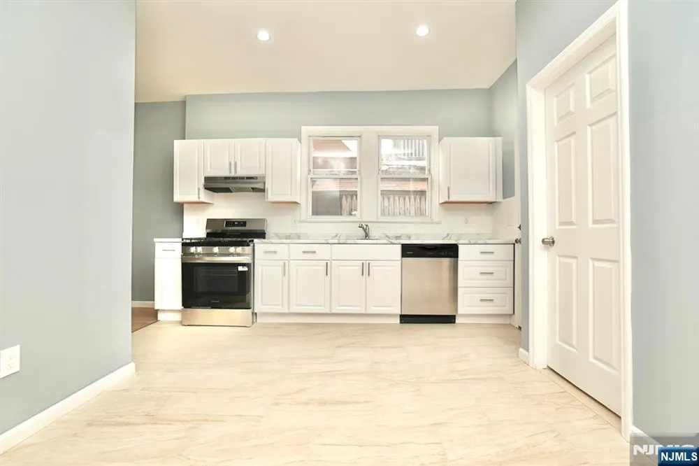 678 Highland Avenue Newark, NJ 07104