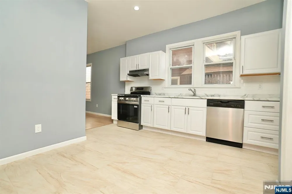 678 Highland Avenue Newark, NJ 07104