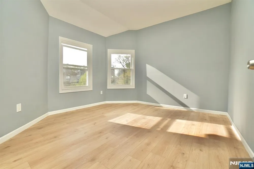 678 Highland Avenue Newark, NJ 07104
