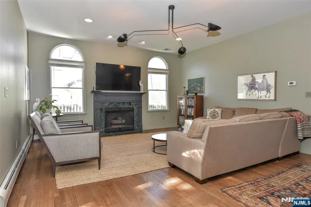 540 Burlington Street Paramus, NJ 07652
