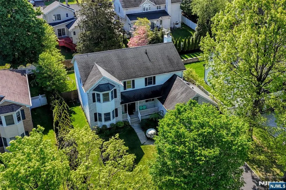 540 Burlington Street Paramus, NJ 07652