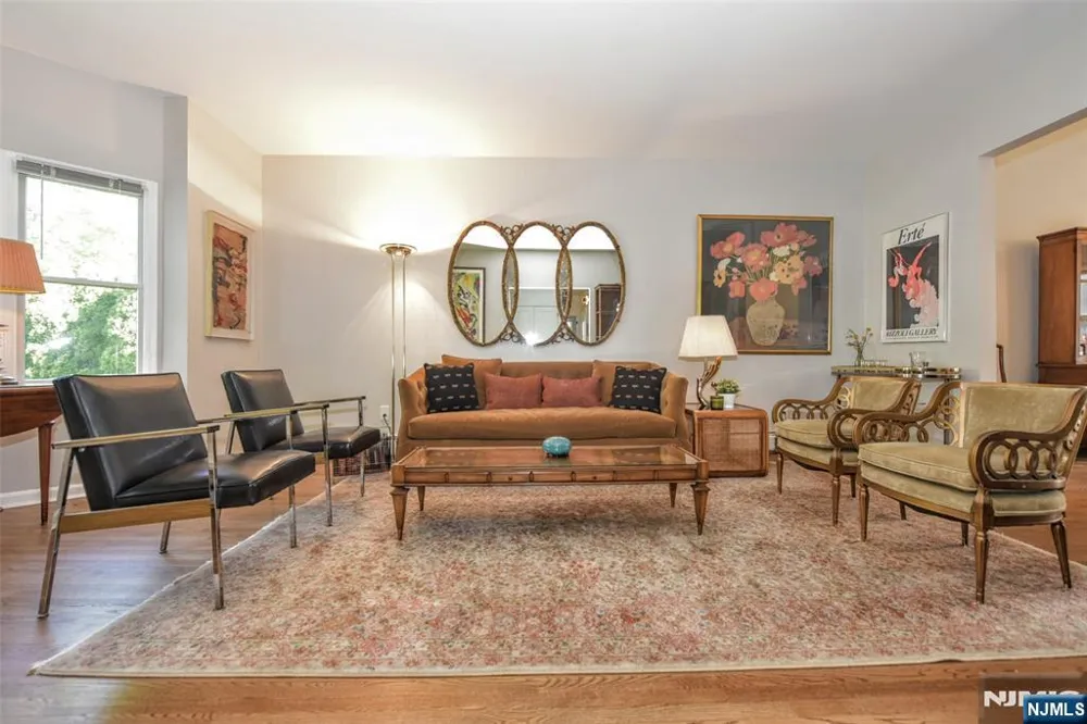 540 Burlington Street Paramus, NJ 07652