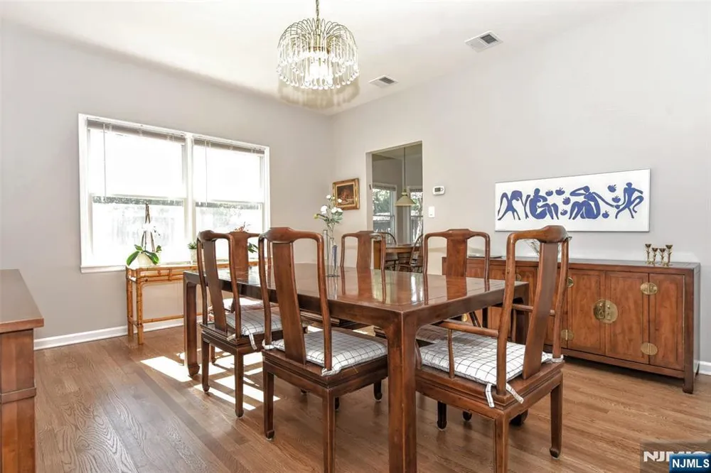 540 Burlington Street Paramus, NJ 07652