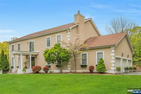 16 Lenape Trail