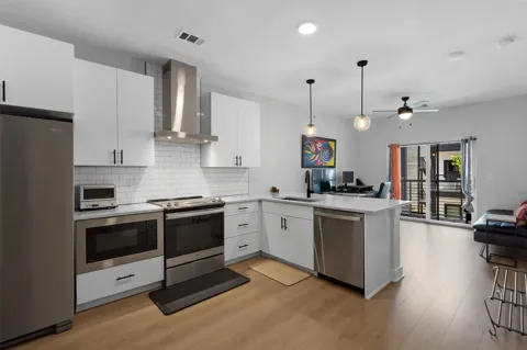 3101 Govalle Avenue #210