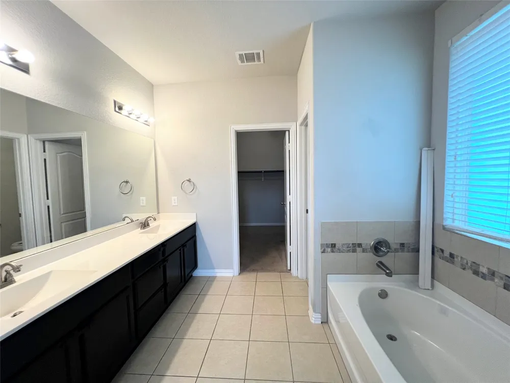 613 Palmilla Street Leander, TX 78641
