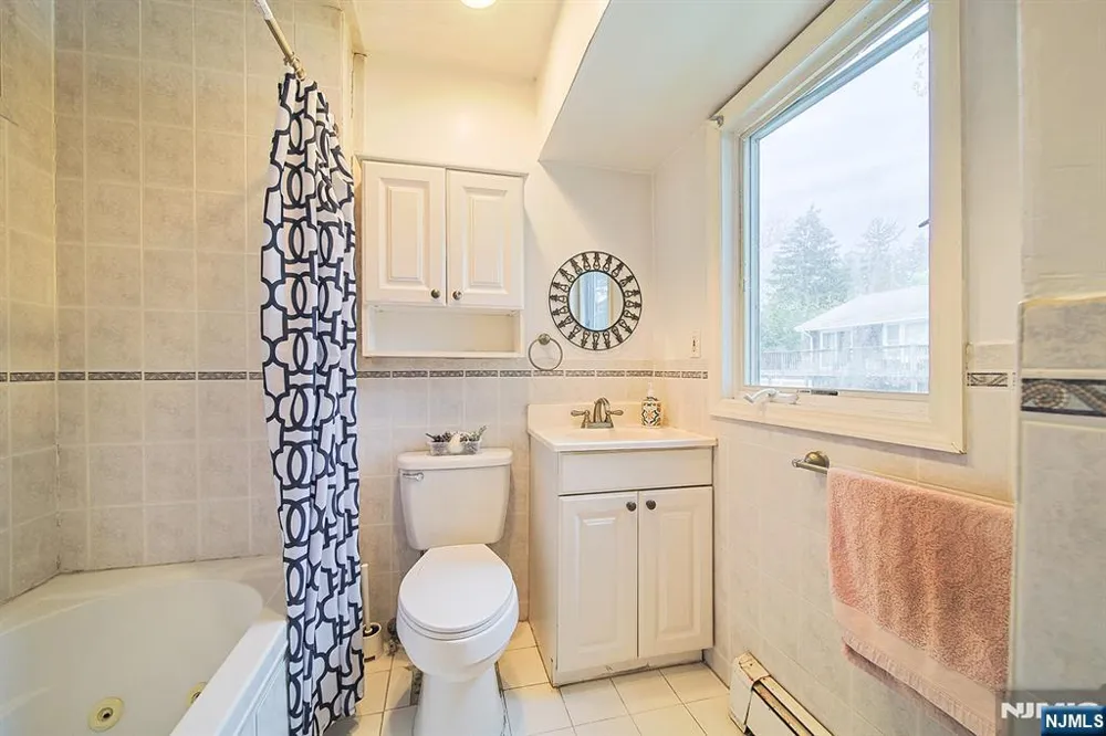 18 Carter Street Norwood, NJ 07648