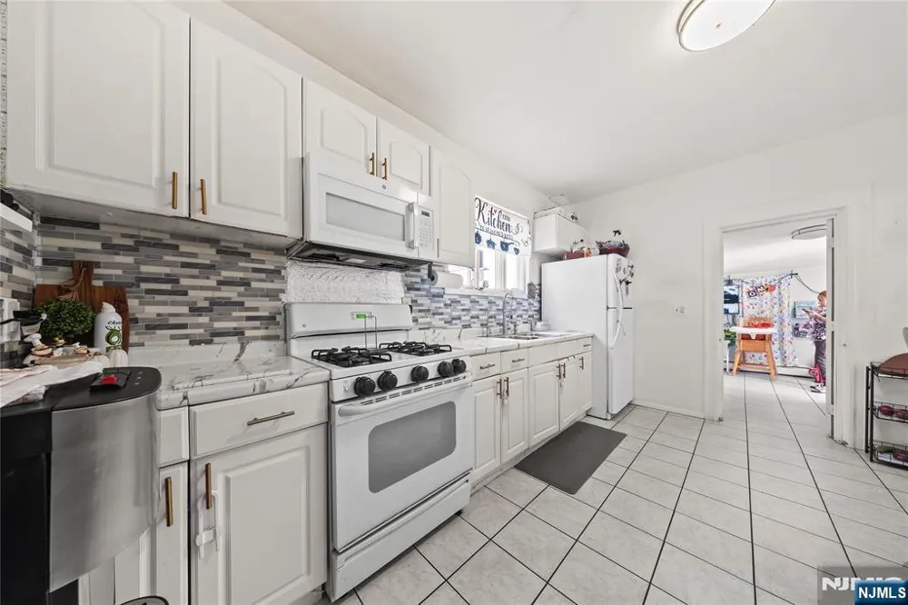 14-16 Dey Street Paterson, NJ 07503