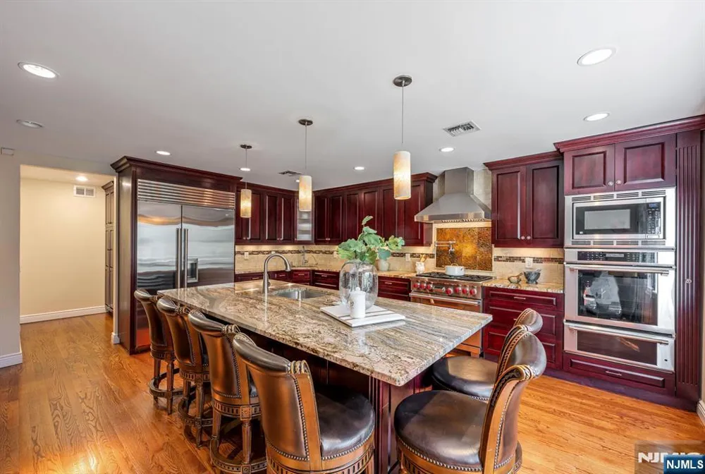 84 Bogerts Mill Road Harrington Park, NJ 07640