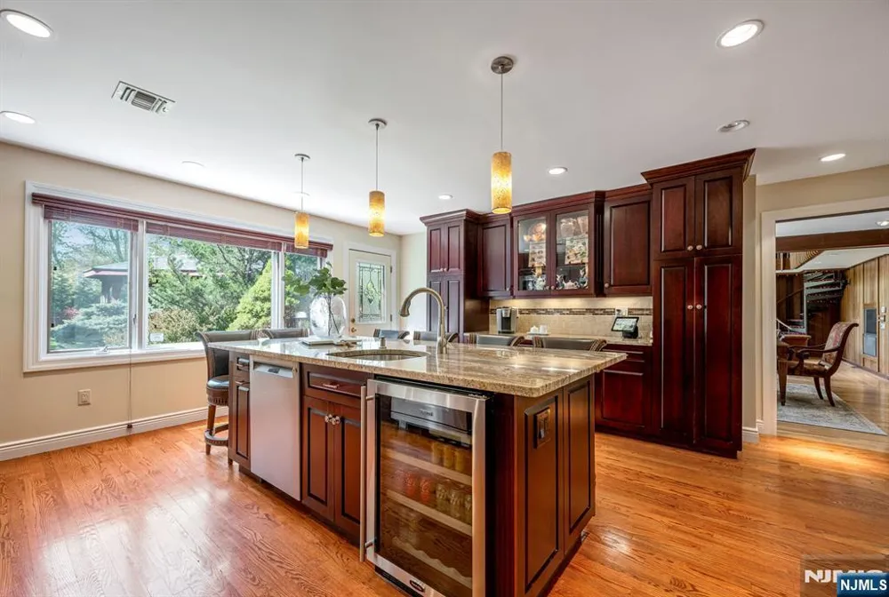 84 Bogerts Mill Road Harrington Park, NJ 07640