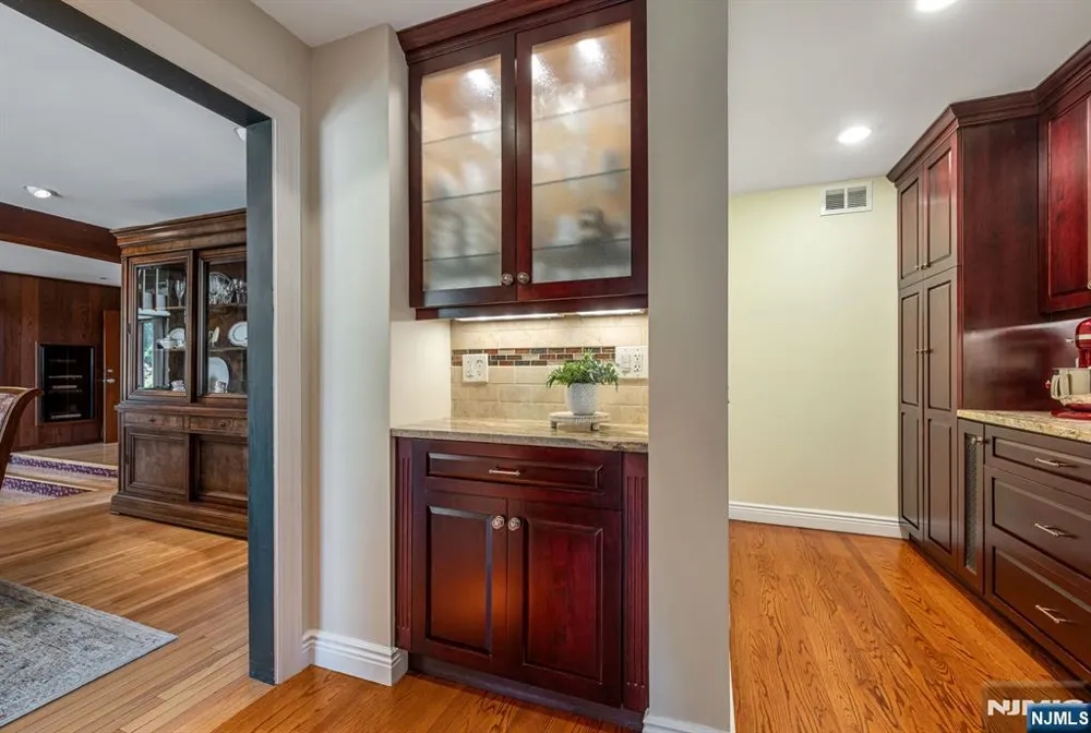 84 Bogerts Mill Road Harrington Park, NJ 07640