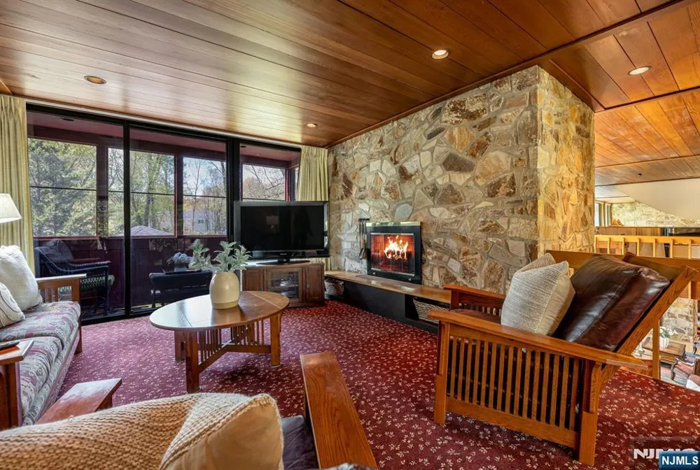 84 Bogerts Mill Road Harrington Park, NJ 07640