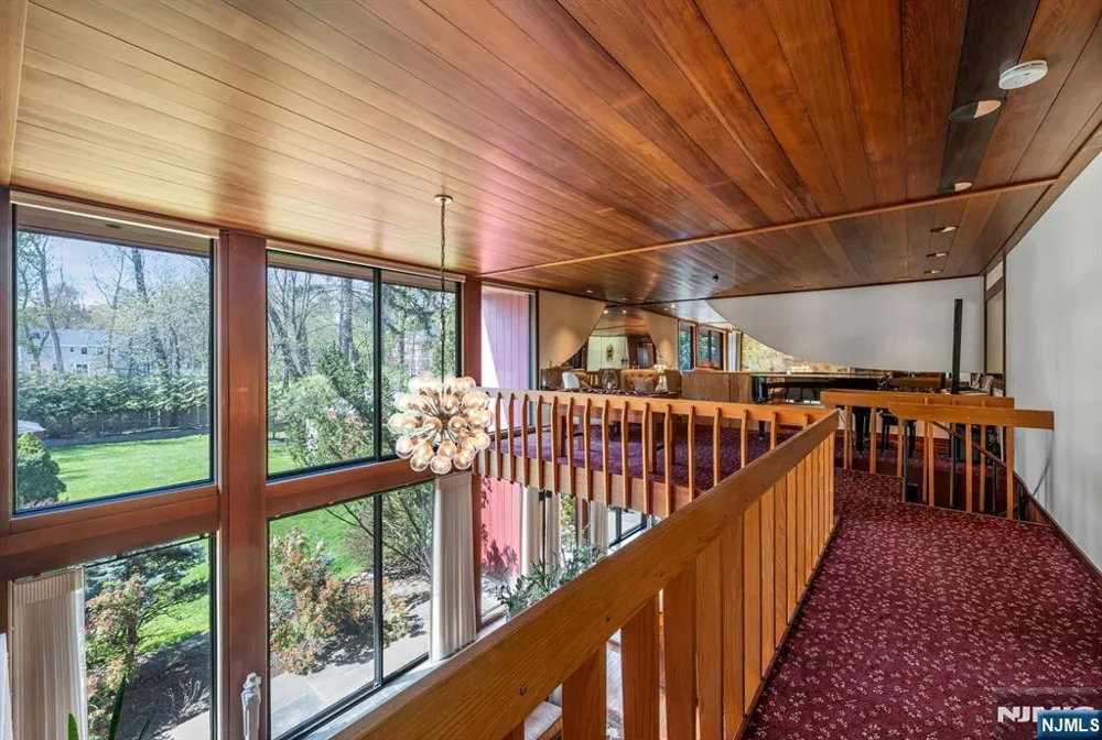 84 Bogerts Mill Road Harrington Park, NJ 07640