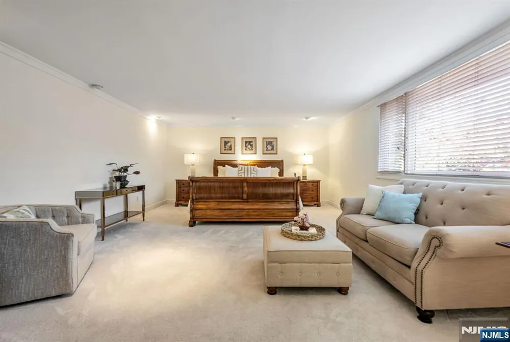 84 Bogerts Mill Road Harrington Park, NJ 07640