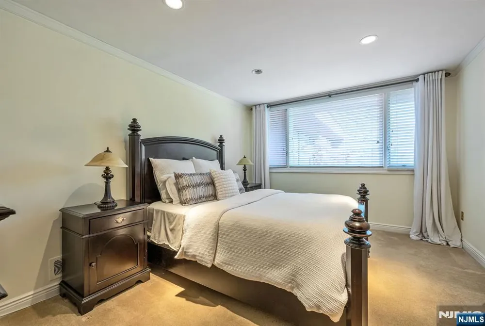 84 Bogerts Mill Road Harrington Park, NJ 07640