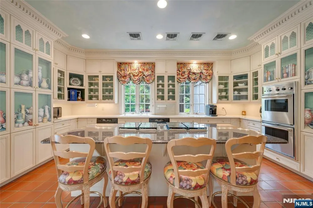 116 E Saddle River Road Saddle River, NJ 07458