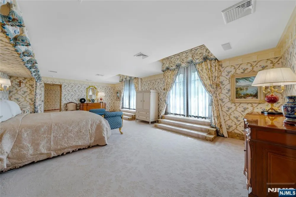 116 E Saddle River Road Saddle River, NJ 07458