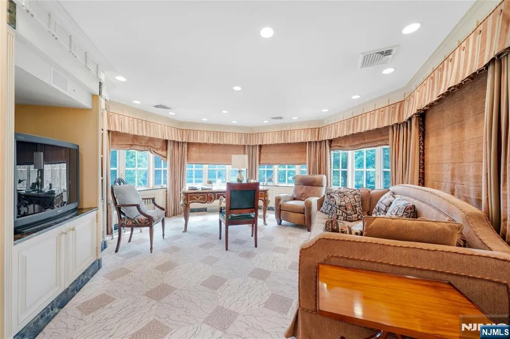 116 E Saddle River Road Saddle River, NJ 07458
