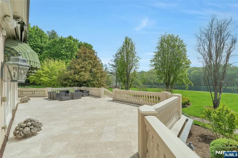 116 E Saddle River Road Saddle River, NJ 07458