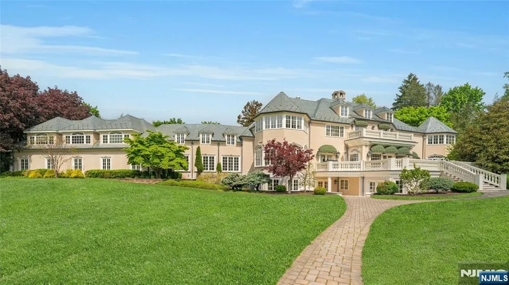 116 E Saddle River Road Saddle River, NJ 07458